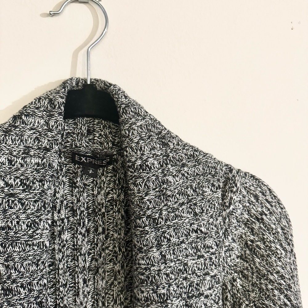 Express Open Front Cardigan - Picture 2 of 6